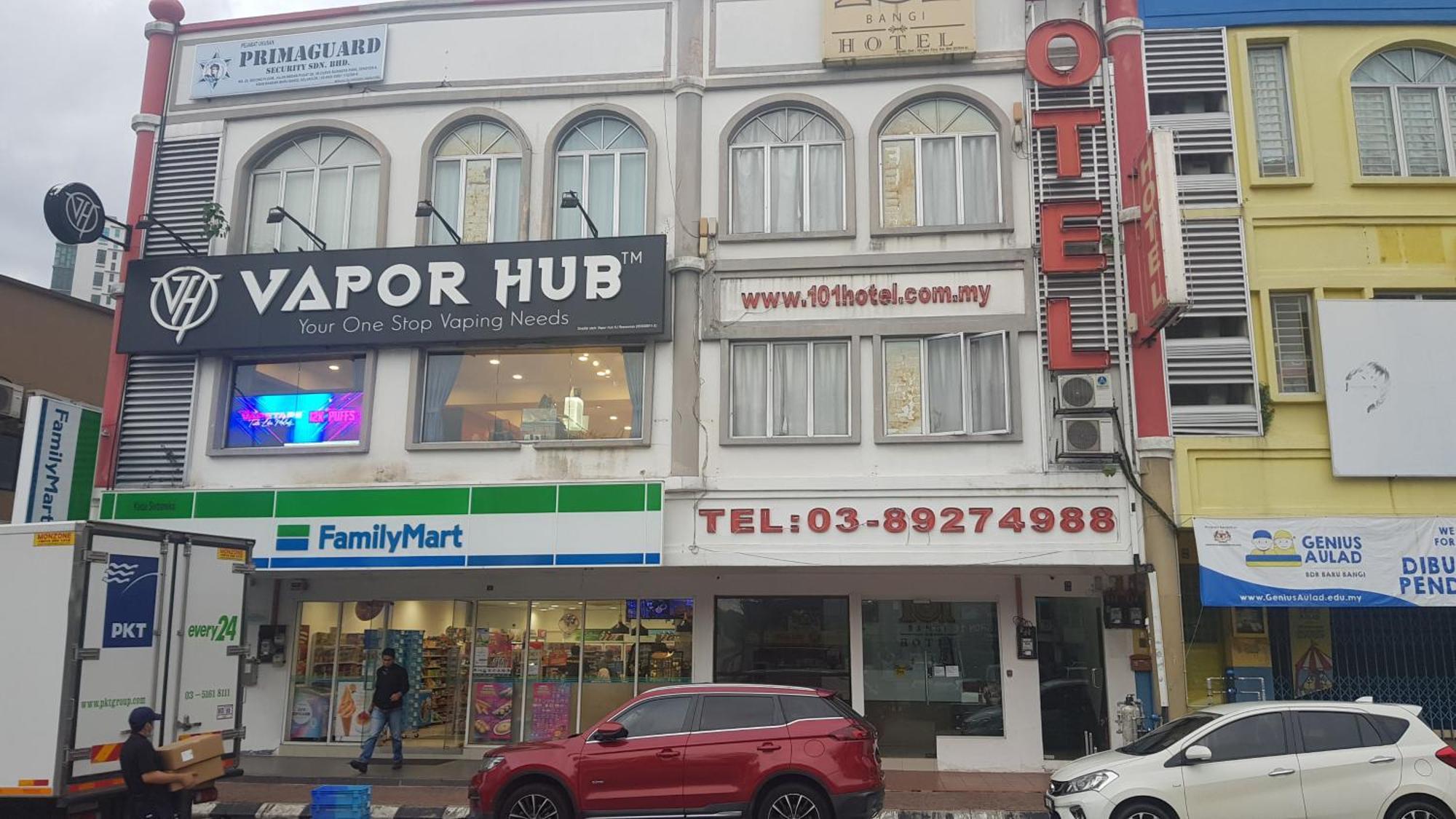 101 Hotel Bangi Esterno foto