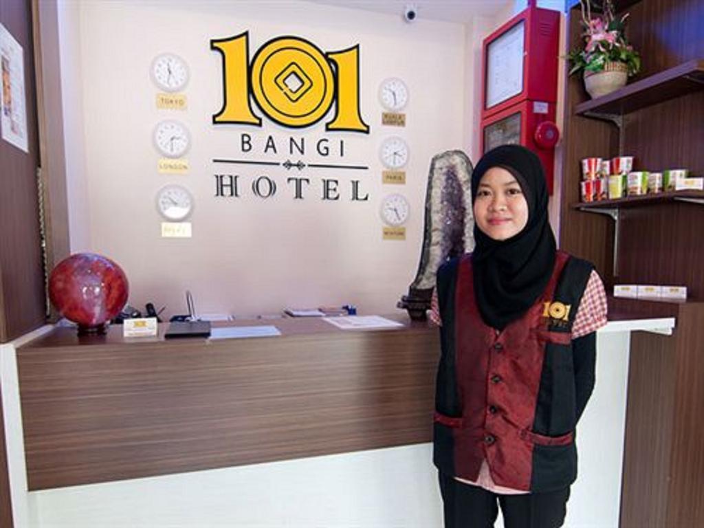 101 Hotel Bangi Esterno foto