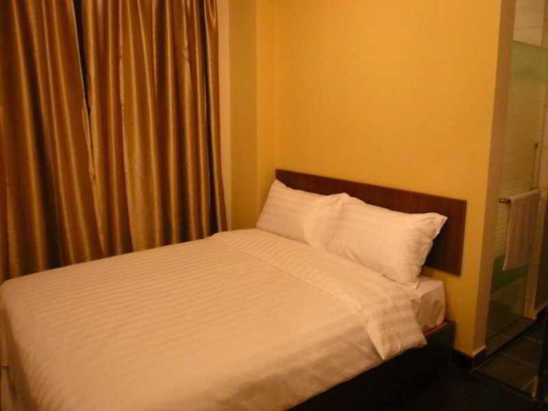 101 Hotel Bangi Esterno foto