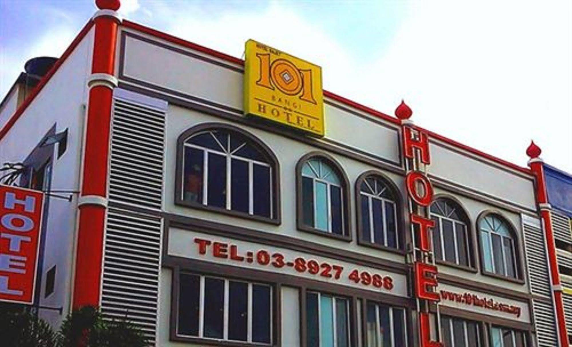 101 Hotel Bangi Esterno foto